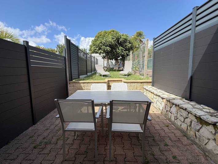 Location de vacances pour 4 personnes, avec jardin et terrasse à Saint-Georges-de-Didonne