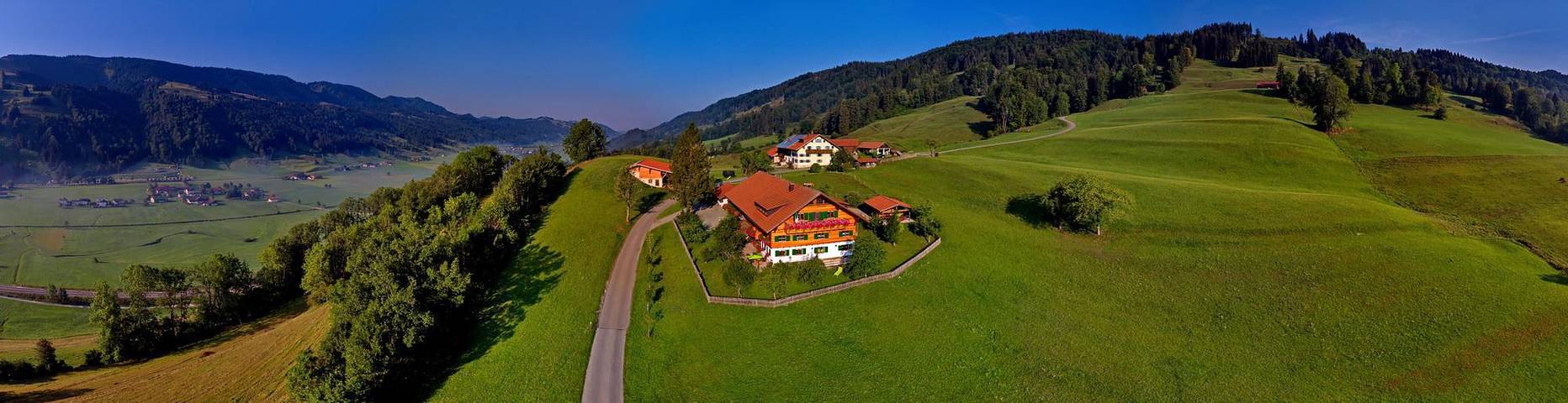 Ferienwohnung für 2 Personen, mit Terrasse und Garten sowie Seeblick - 1