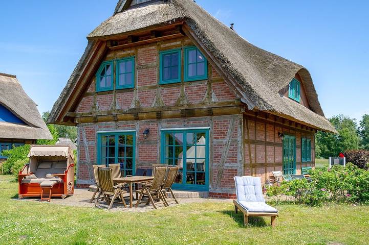 Ferienhaus für 6 Personen, mit Terrasse und Sauna sowie Garten