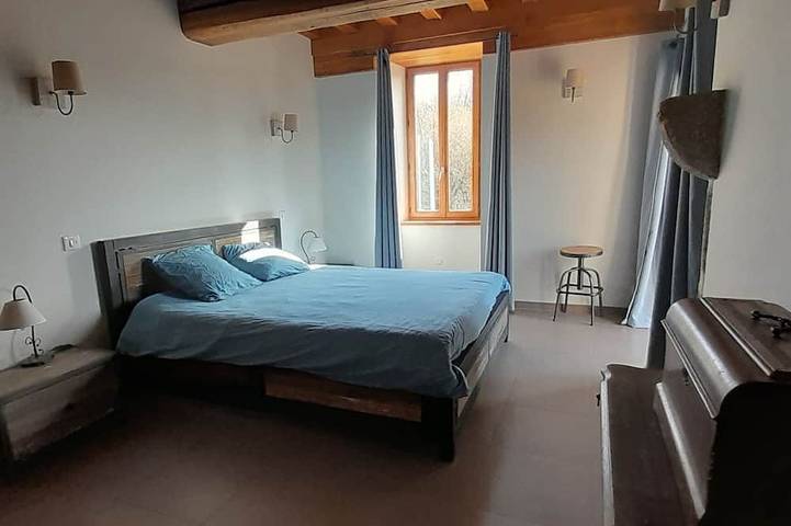 Location de vacances pour 11 personnes, animaux acceptés à Lormes - 2