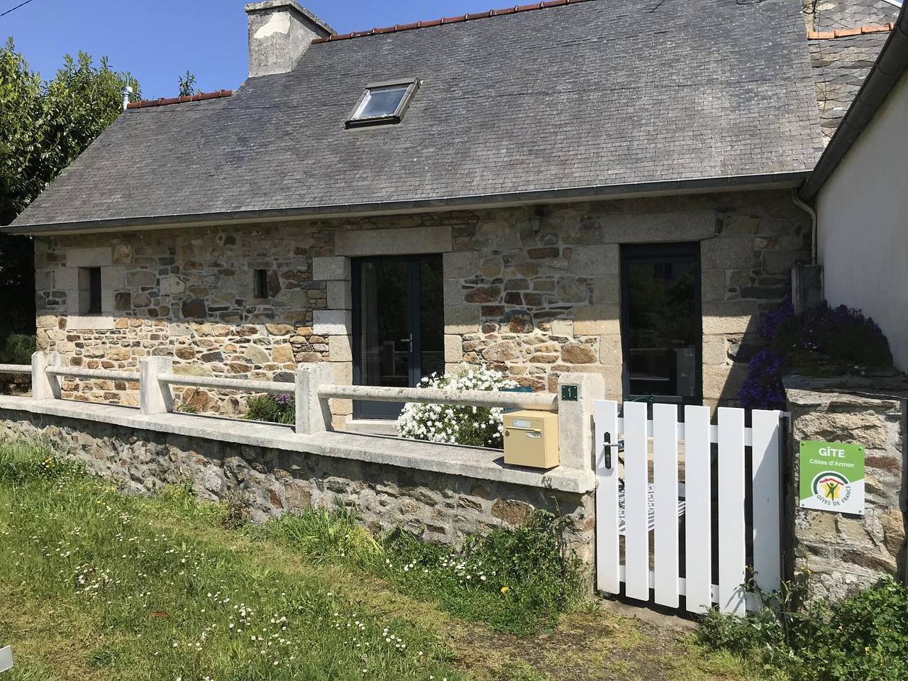 Chalet pour 2 Personnes dans Plouguiel, Cotes-d'Armor