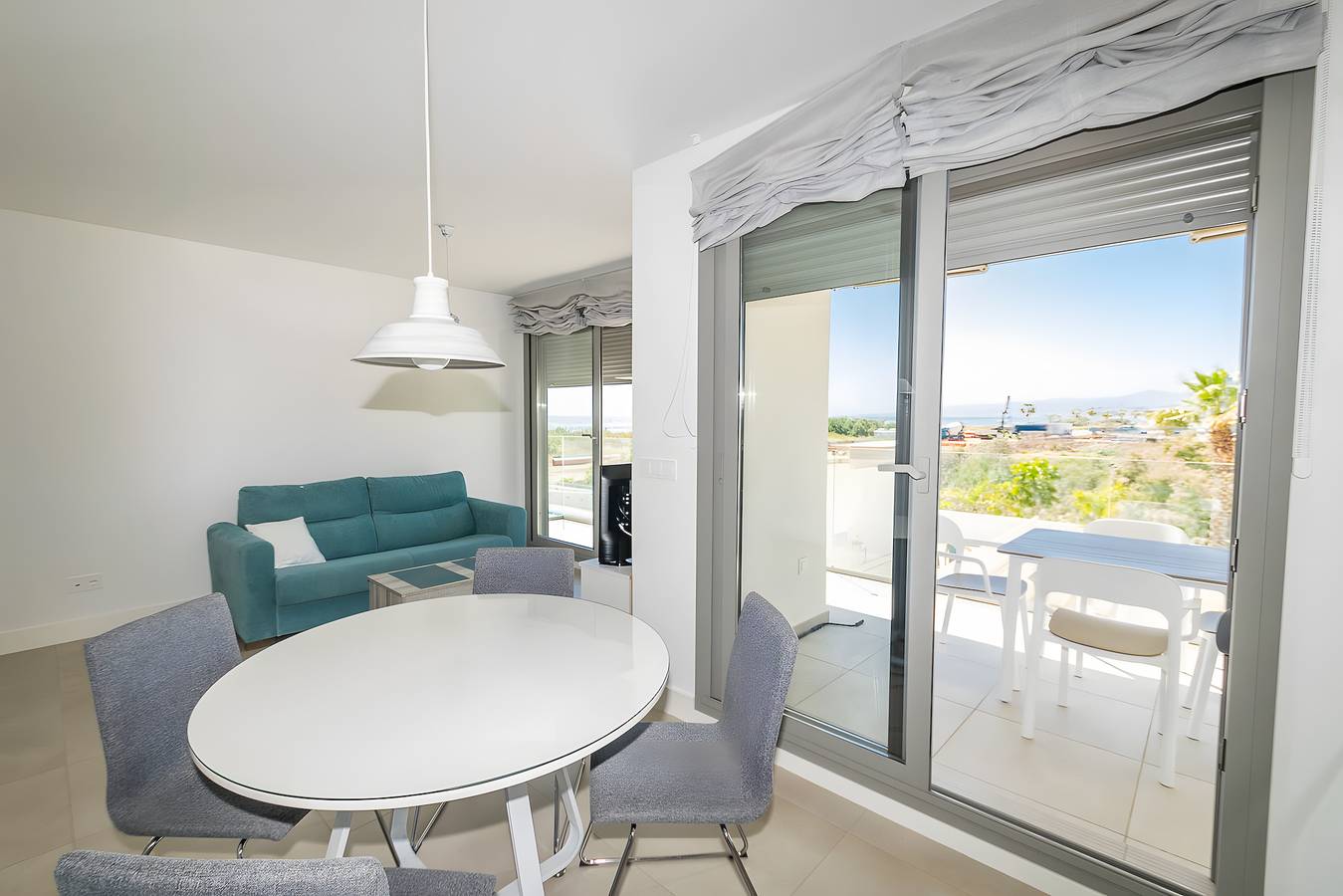 Hel leilighet, Apartment 'Panorama Beach' with Sea View, Wi-Fi and Air Conditioning in Torrox Costa, Torrox
