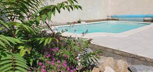 Cottage pour 8 personnes, avec piscine ainsi que jardin et vue à Marseillette