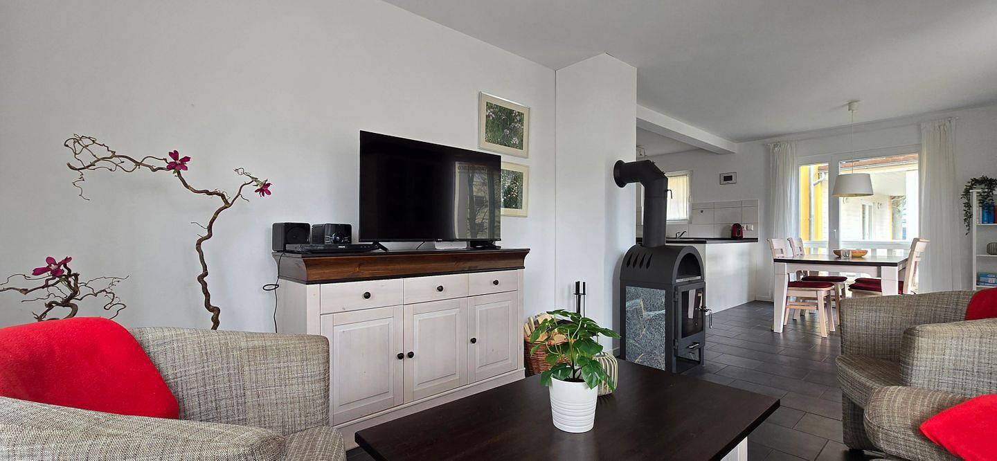 Apartamento entero, Moderne Ferienwohnung in bester Strandlage mit schönem Balkon und Kaminofen! in Graal-Müritz, Rostock y sus alrededores