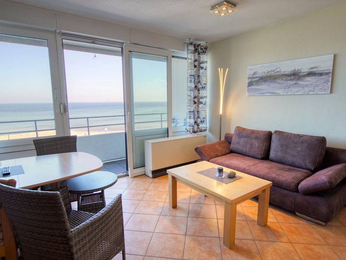 Ferienwohnung für 2 Personen, mit Meerblick und Balkon sowie Ausblick, kinderfreundlich am Steinwarder
