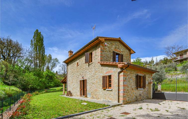Apt de 110m2 avec parking, feu de camp et WiFi in Bugiana, Monte San Savino
