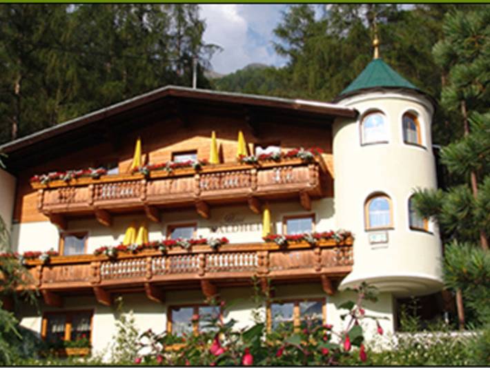 Hostel für 2 Personen, mit Balkon und Garten sowie Sauna und Ausblick