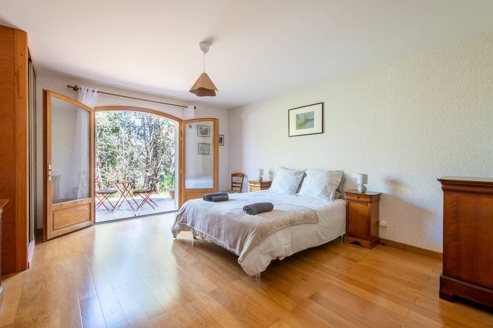 Ferienhaus für 12 Personen mit Balkon in Aniane, Lodève und Umgebung