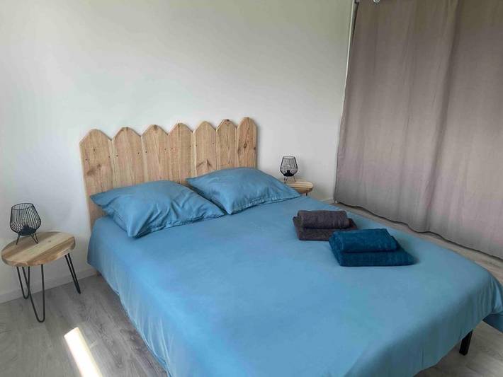 Location de vacances pour 8 personnes, avec jardin ainsi que terrasse et piscine à Le Pian-Médoc - 4