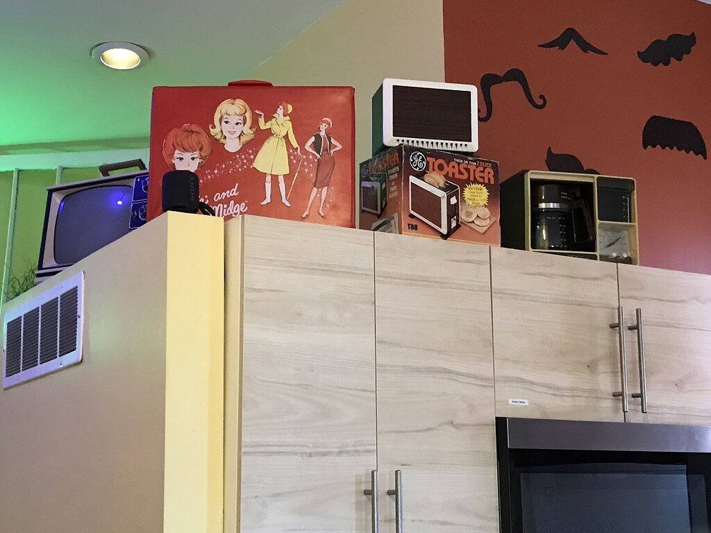 The Slanted House … retro vibes + cozy comforts! in Kenton County