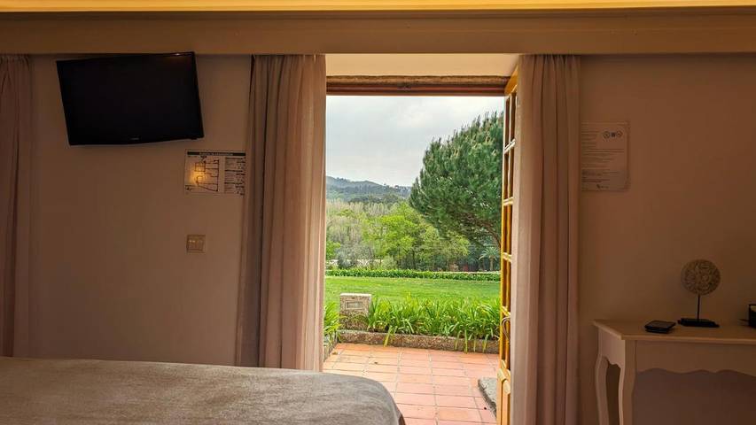 Casa rural para 4 personas, con piscina además de jardín y vistas en Amares - 4