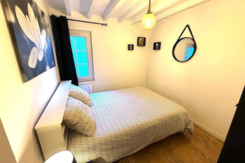 Small house with courtyard on market square in town center in Deauville, Lisieux und Umgebung