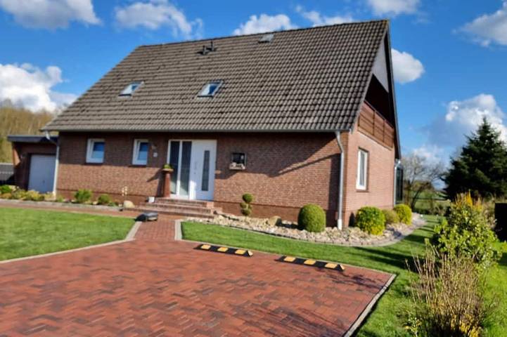 Ferienwohnung für 6 Personen, mit Balkon, mit Haustier in Uplengen