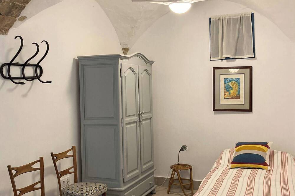 Entire apartment, Charming 1900 Andalusian Apartment in Arcos de la Frontera in Arcos de la Frontera, White Villages