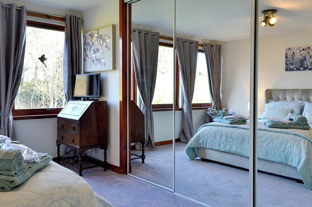 3 Schlafzimmer Unterkunft in Rattray, near Blairgowrie in Perthshire