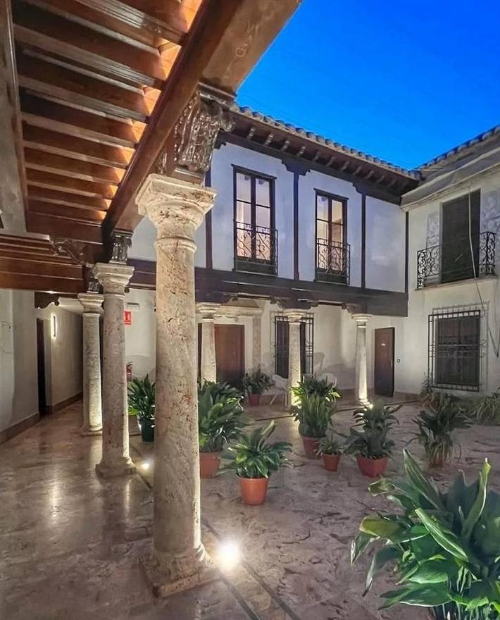 Hôtel pour 6 personnes, avec terrasse - 1