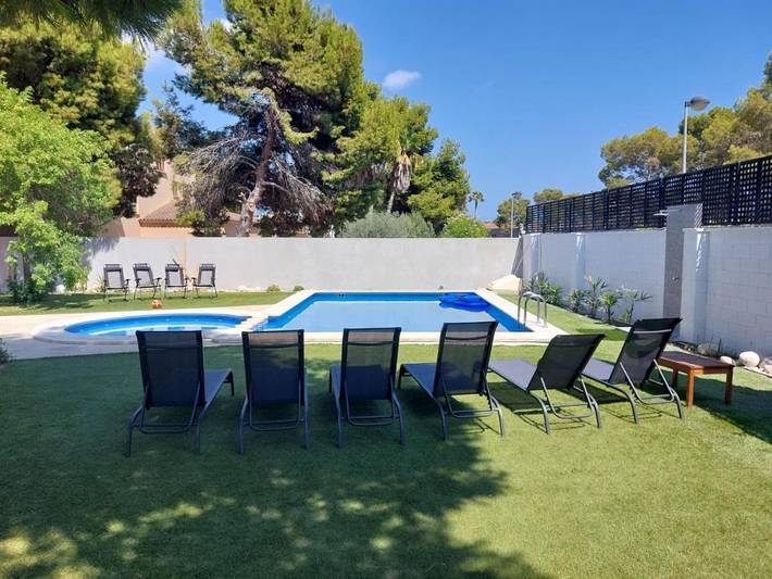 Villa pour 12 personnes, avec jardin et vue ainsi que bassin pour enfant et piscine à Alicante - 4