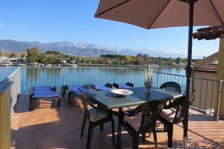 Appartamento per 5 persone, con giardino e balcone in Montemarcello