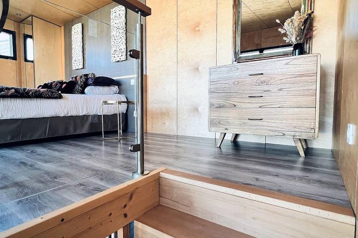 Gîte pour 4 personnes, avec jardin ainsi que terrasse et jacuzzi à Chigny-les-Roses - 2