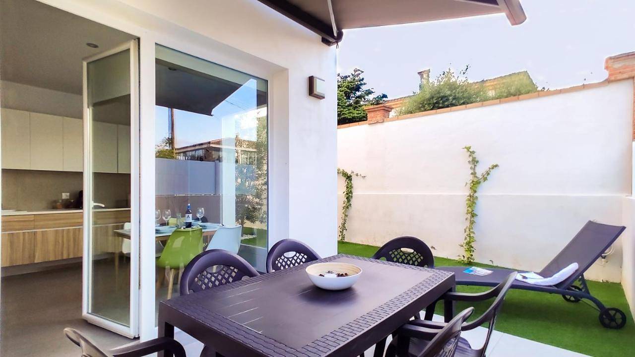 Apartamento entero, Vivabien Playa I - Apartamentos junto al mar in Castellón de la Plana, Costa del Azahar