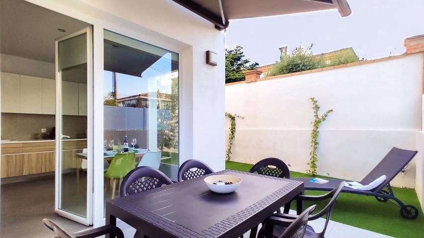 Ferienwohnung für 4 Personen, mit Garten und Ausblick in Castellón de la Plana
