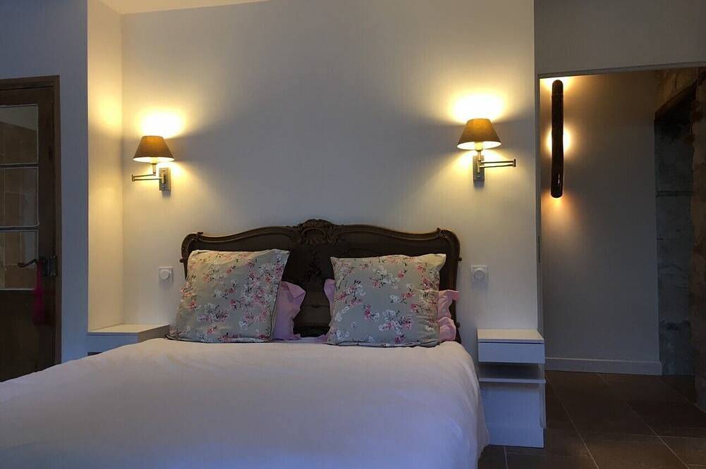 Grd Chambre Xc Sdd privés accès extérieur direct dans réserve naturelle in Saint-Antoine-Cumond, Dordogne