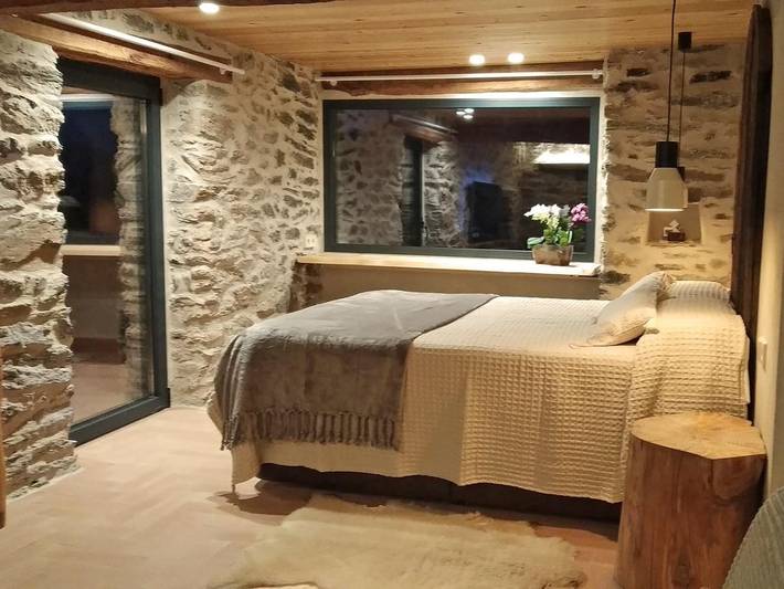 Casa rural para 3 personas, con jardín y piscina en Provincia de Lleida - 3