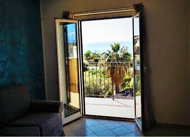 Casa vacanza per 2 persone, con Terrazza e Panorama a Roccella Ionica