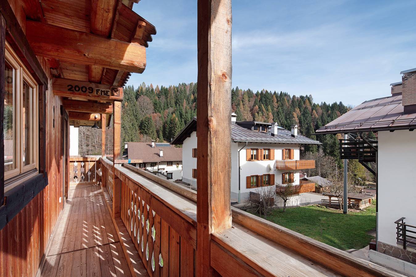 Appartamento intero, Appartamento 'Darecoi' con vista sulle montagne, giardino in comune e Wi-Fi in Falcade, Dolomiti Superski