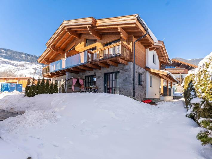 Ferienhaus für 10 Personen, mit Sauna und Garten in Piesendorf