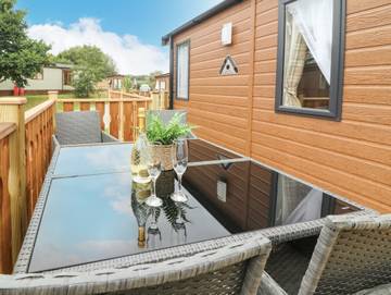 Lodge for 4 People in Lancashire, Photo 2