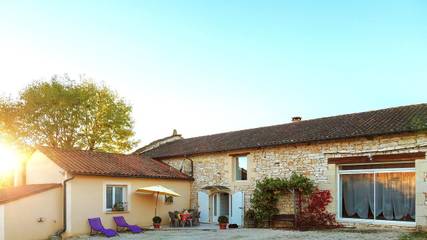 Location de vacances pour 7 personnes, avec jardin à Cazals