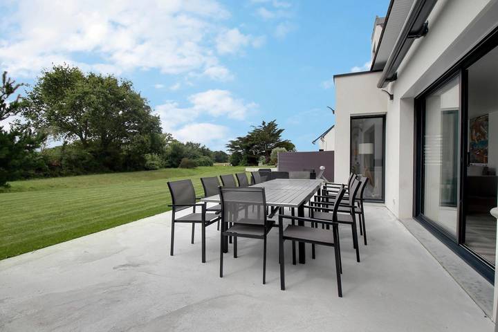 Gîte pour 12 personnes, avec terrasse et jardin à Sarzeau - 3