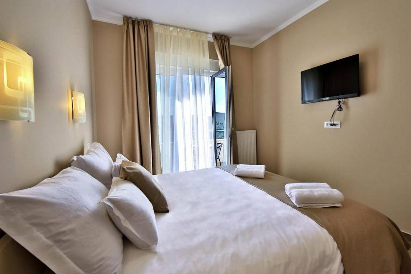 Room Ave Maria in Šibenik-Knin