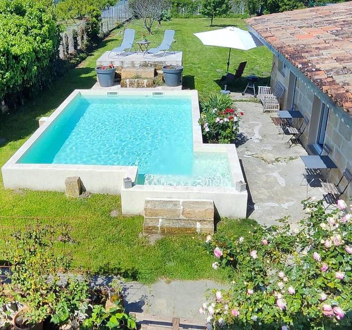 Maison de vacances pour 3 personnes, avec piscine et jardin, animaux acceptés