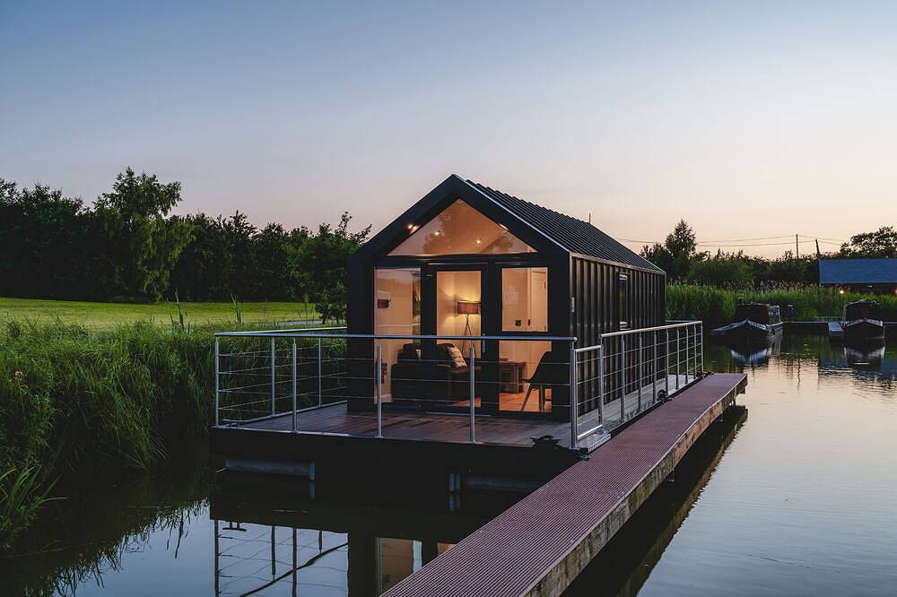 Apartamento entero, Deep in the Cheshire countryside, with only the bulrushes and birds for company, is this incredible in Cheshire West and Chester