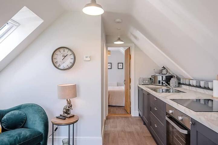 Entire apartment, Geoff's Rest with Hot Tub, Pond Hall Farm, Hadleig in Hadleigh, Suffolk