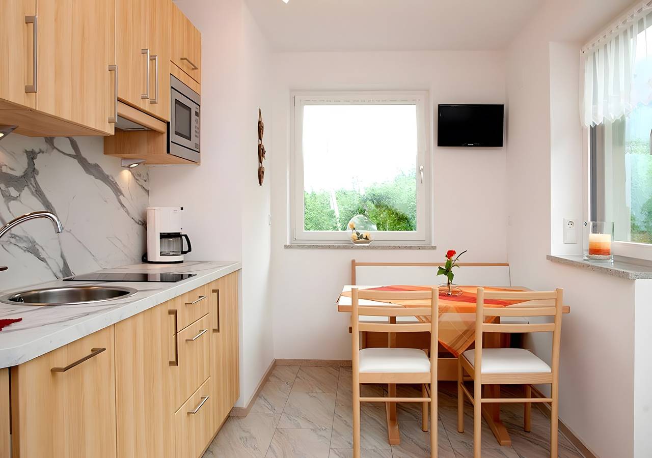 Ganze Wohnung, Apartment 'Siglgut Ferienwohnung Wendy' mit Bergblick, Gemeinschaftsterrasse & Wlan in Tarsch, Latsch