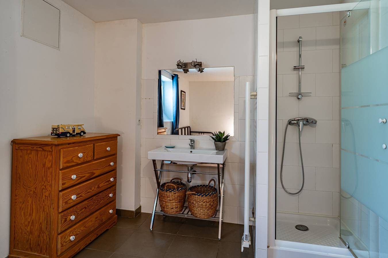 Ganze Wohnung, Ferienwohnung für 6 Personen mit Terrasse in Pyla-sur-Mer, La Teste-de-Buch