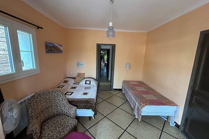 Gîte pour 3 personnes, avec terrasse et jardin dans Agay - 3