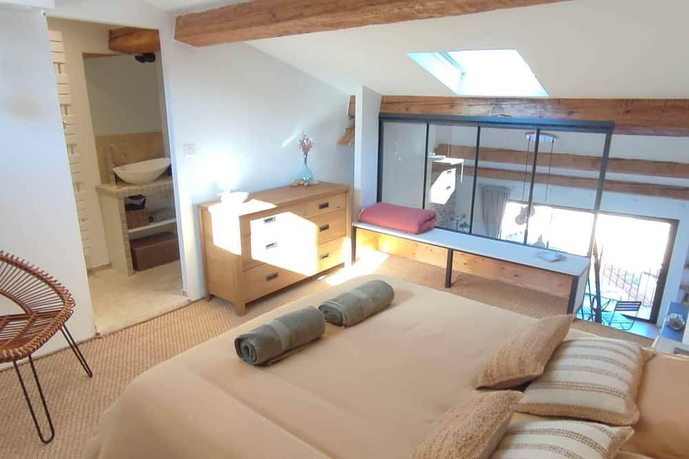 Appartement entier, Le Mirador – Duplex d’exception à Collioure, vue panoramique mer, garage in Côte Vermeille, Collioure