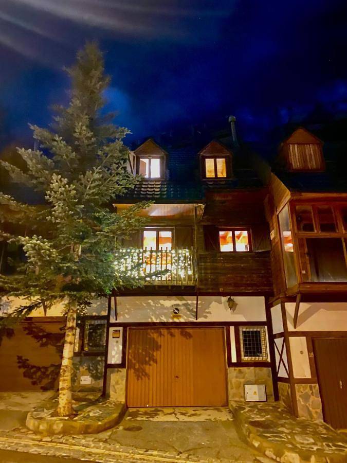 Casa rural para 10 personas, con Balcón y Jacuzzi además de Terraza y Sauna en Sierra Nevada