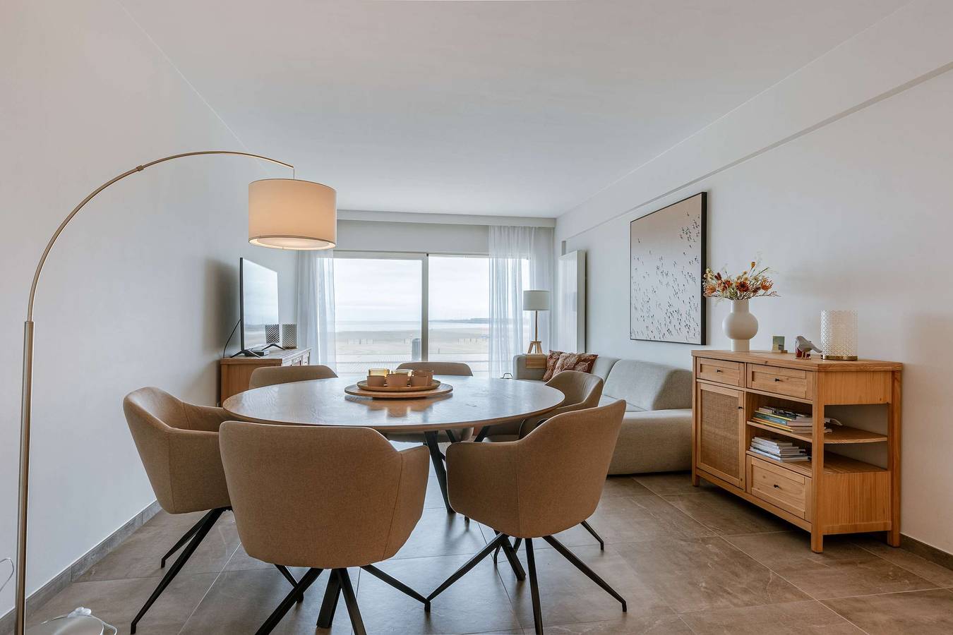 Entire apartment, Family Friendly Apartment with Sea View in Zeebrugge in Bruges, Belgian Coast