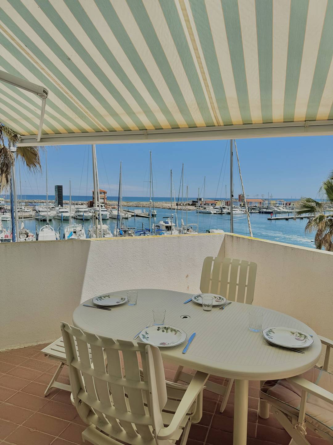 Appartement de vacances entier, Superbe appartement avec vue sur le port et la mer avec parking privé 4Rp221 in Le Barcarès, Côte d'Améthyste