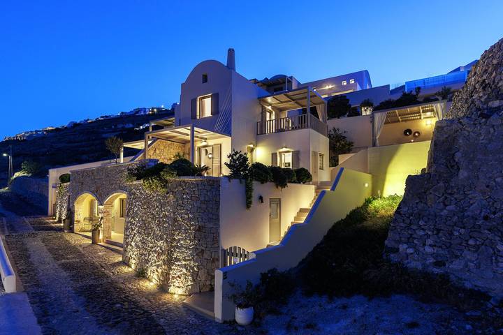 Villa für 10 Personen mit Balkon in Exo Gonia, Santorin