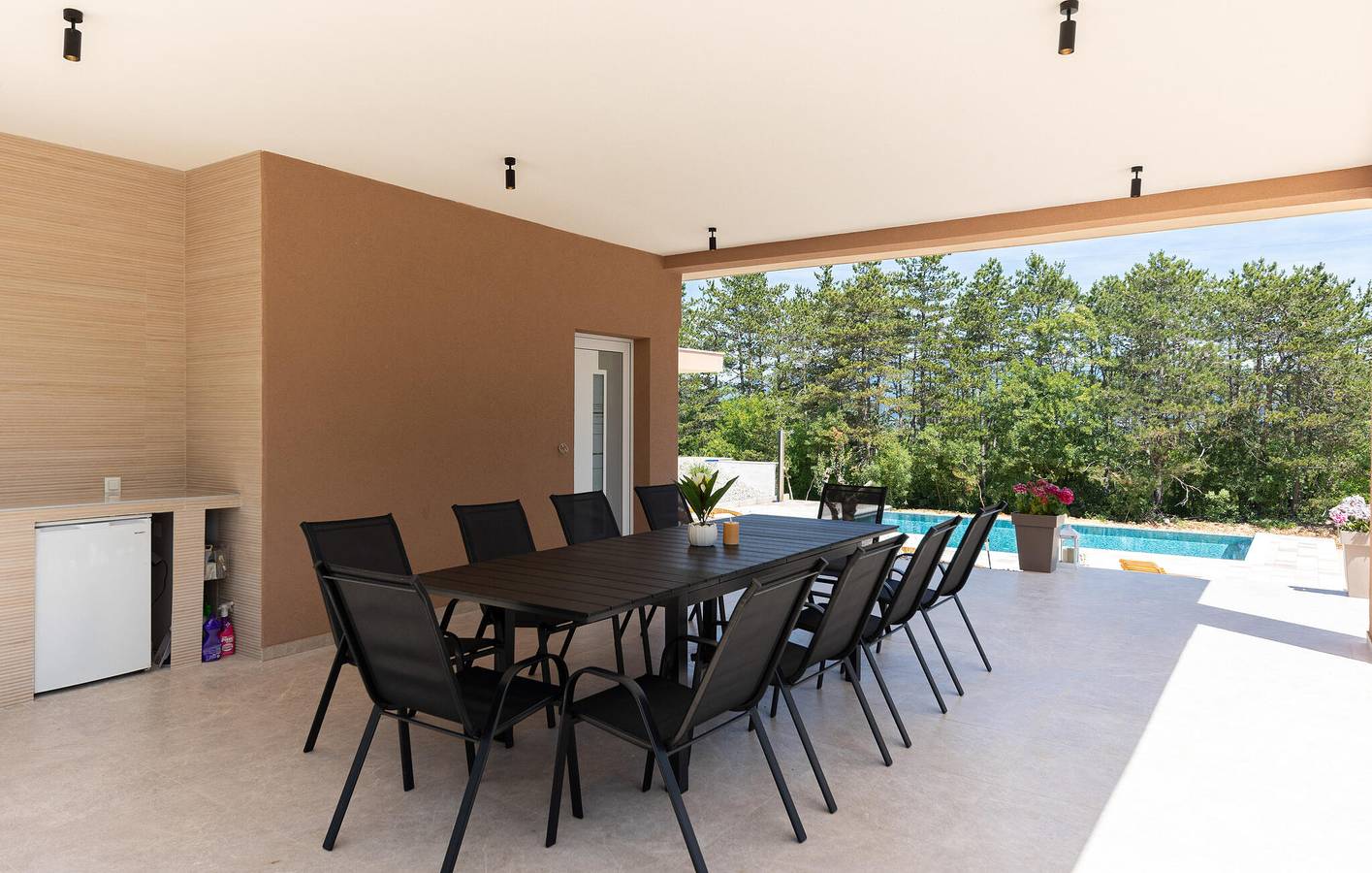 Gemütliche 295 m² große Wohnung mit Pool, WLAN und Parkplatz in der Nähe des Flusses Sija in Imotski, Makarska Riviera