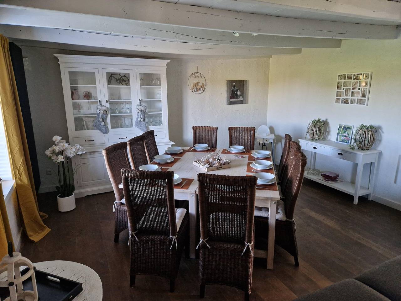 Apartamento vacacional entero, Huswell - Holiday home for 10,indoor swimming pool in Beernem, Provincia de Flandes Occidental