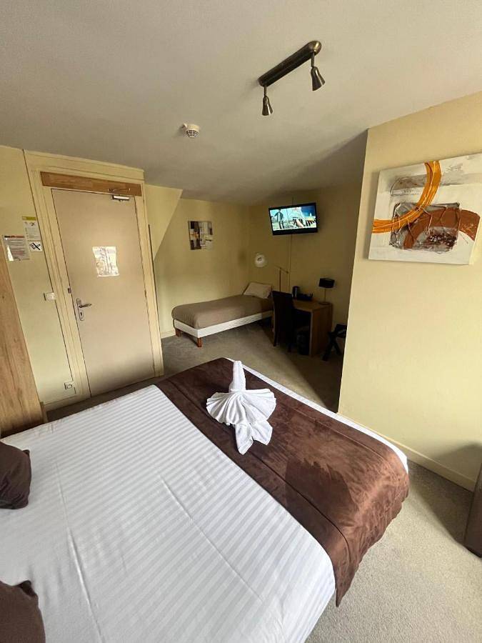 Hôtel L'Univers in Châtellerault, Vienne (France)