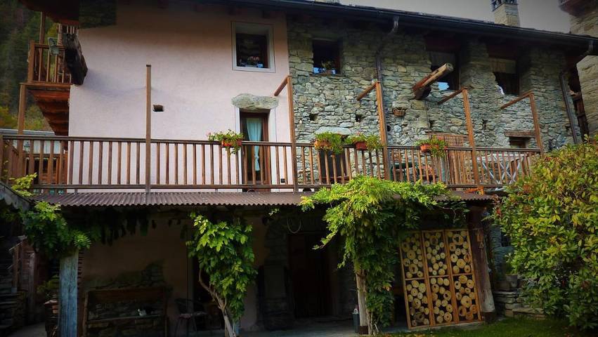 Gîte pour 3 personnes, avec vue et jardin dans Valpelline - 2