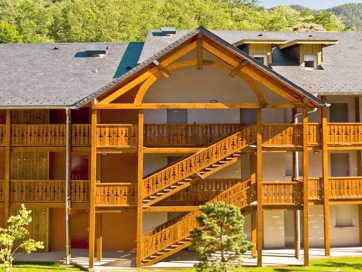 Appart’hôtel pour 4 personnes, avec terrasse et vue, animaux acceptés à Ax-les-Thermes - 2